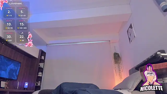 nicolette_tay