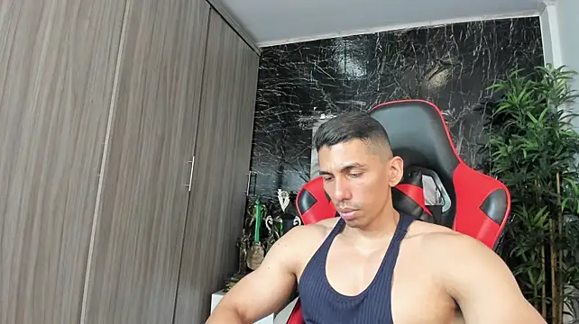 Erik_castle