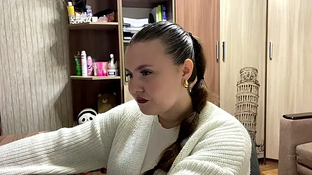 Shinylvy live cam preview