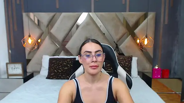 MartinaaFit live cam on StripChat