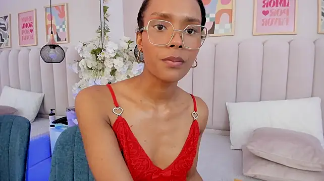 Megan__Hart_ live cam on StripChat