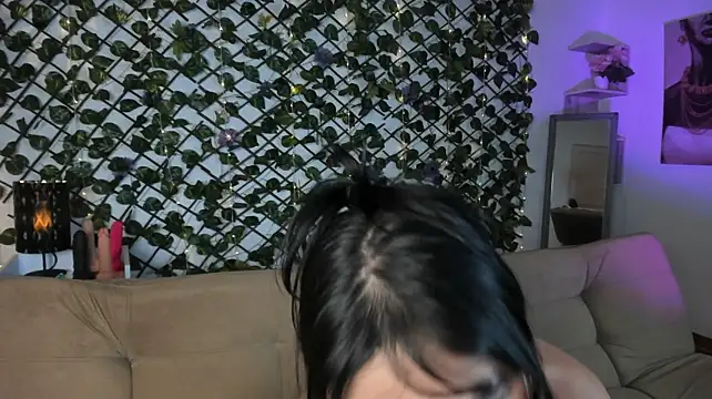 melody_cute10 live cam on StripChat