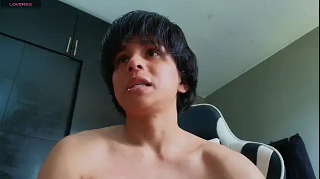 HarryPotter2001 live cam on StripChat
