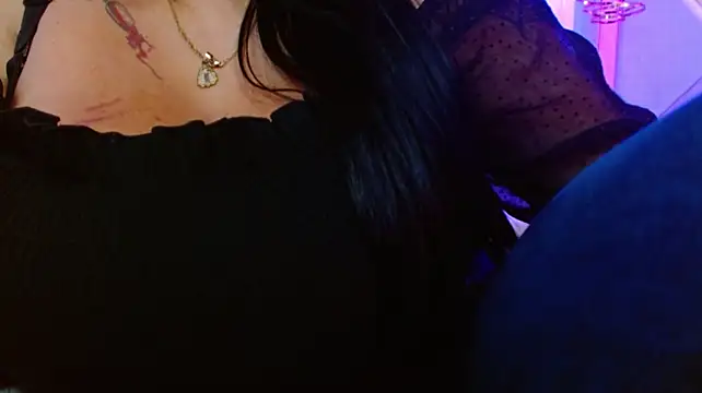 violletha live cam on StripChat