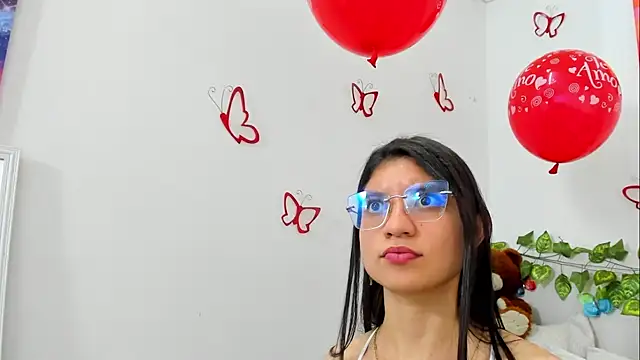 LindaCatalina_ live cam on StripChat