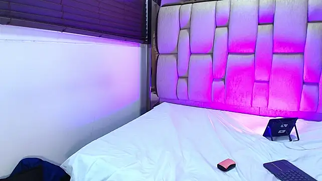 Carolynfoster_ live cam on StripChat