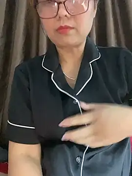 Bina688 live cam on StripChat