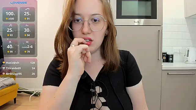 Charmy_Gracy live cam on StripChat