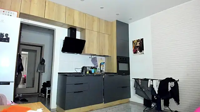 _Alice_Kitty live cam on StripChat