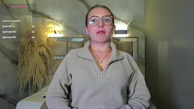 _isaabellaa live cam on StripChat