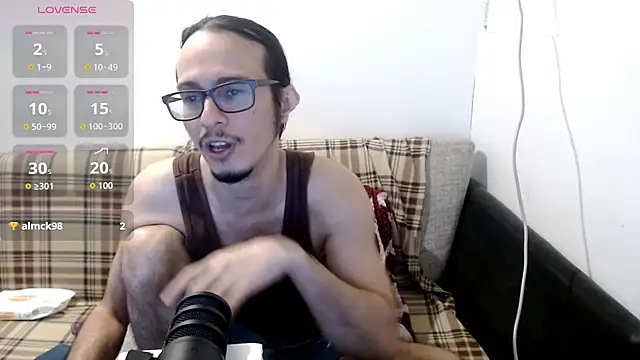 cholitohermoso live cam on StripChat