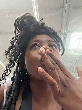 Ebony_Queeenx