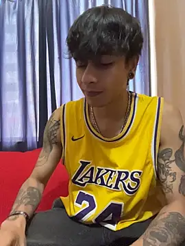 punketak live cam on StripChat