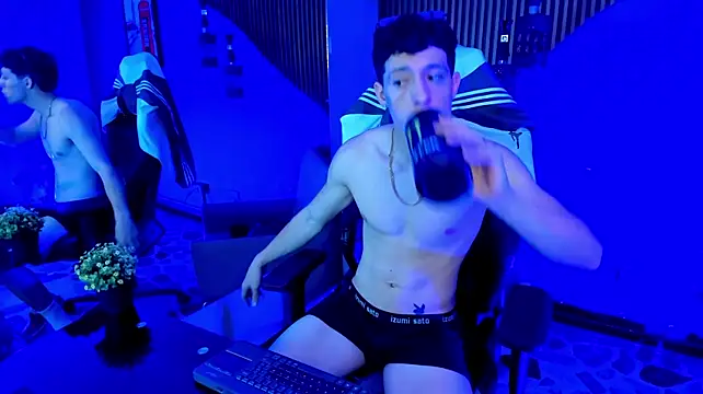TheGhostforeeonss live cam on StripChat