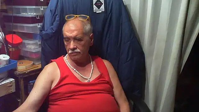 nonnomaturobisex live cam on StripChat