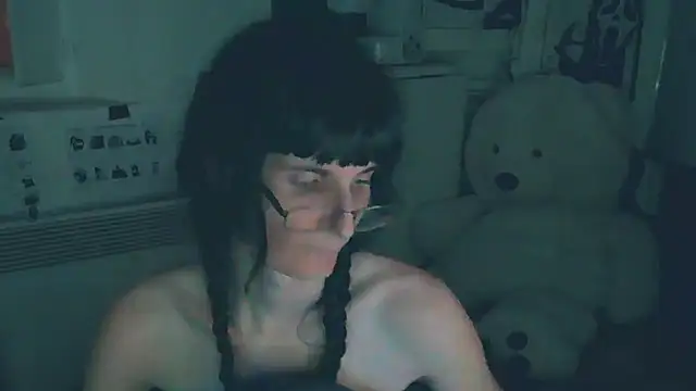CeriseLapine webcam