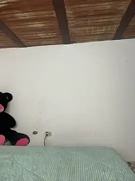 Lucifer-firee live cam preview