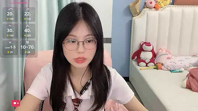 Luna-666 live cam preview