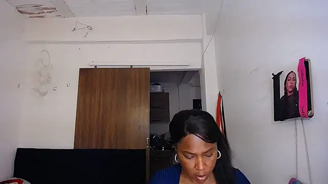 yselahot webcam