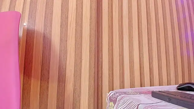 baby_peach__ webcam