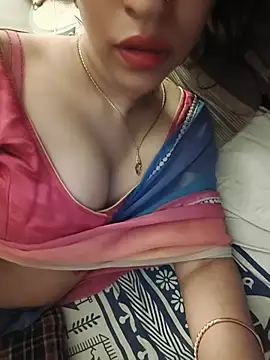 lavanya_sexyy (F milf) - Cream on boobs