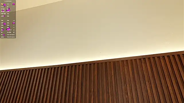 elodie_walker webcam