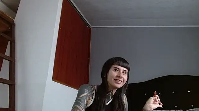 Emilia_1995 webcam