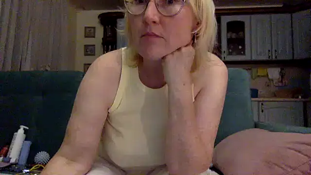 Zeyona live sex cam