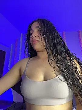 Nanis_ec live cam on StripChat