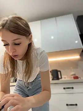 AnikaBest webcam