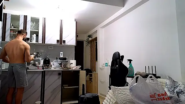 RyanStorm_ live cam preview