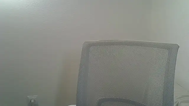 ViraVrema live cam on StripChat