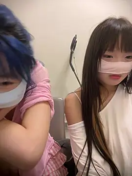 Rocket-Girl live cam on StripChat