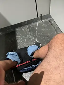 bigdickguy21cm