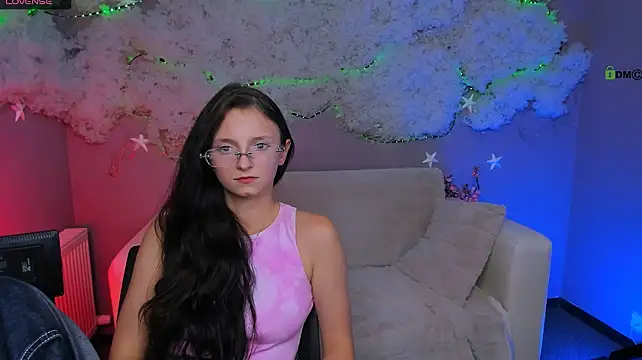 caroline_honeyy (G teen) - doggy in panties