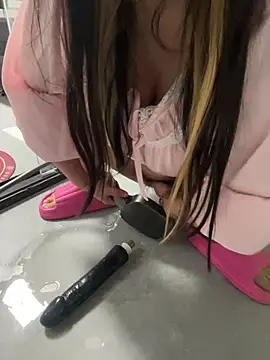 zzdd999 live cam on StripChat