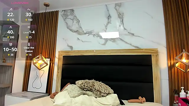 KATIAMOSS live cam on StripChat