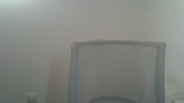 ViraVrema live cam on StripChat