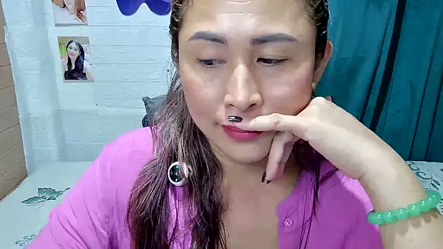 Filipina_Desire live cam on StripChat