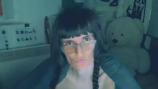 CeriseLapine webcam