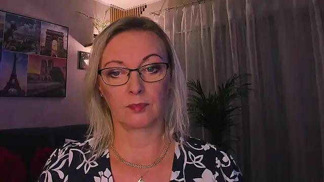 vanessa_chat