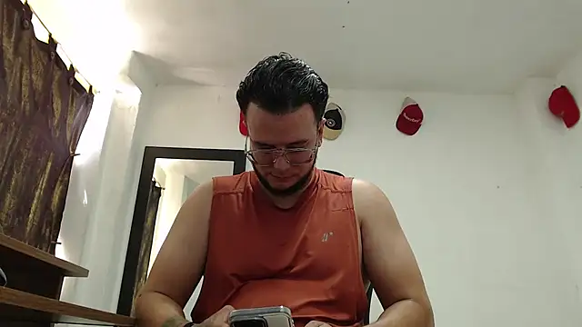 cloudsxxx live cam preview