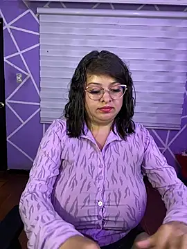 MiiaaJoness