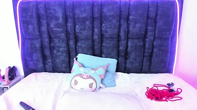 Aurora_Doll_