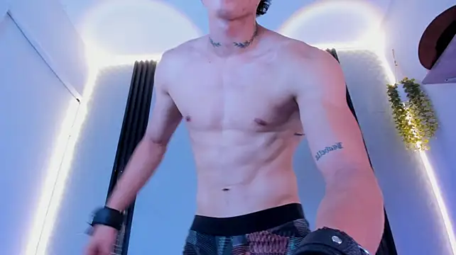 Dark_Valentino_ live cam preview