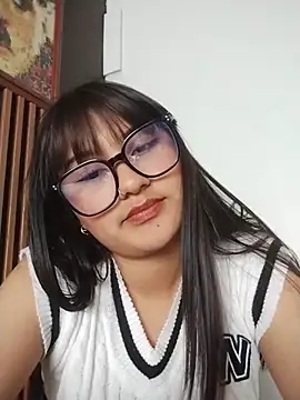 Emily-7 webcam