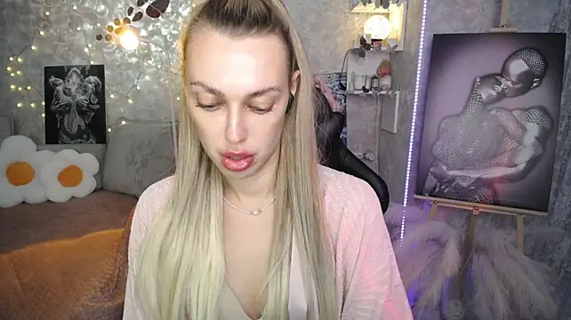 NickyAdamidi live cam preview