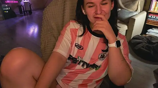 Val_lava 🚺 live online webcam