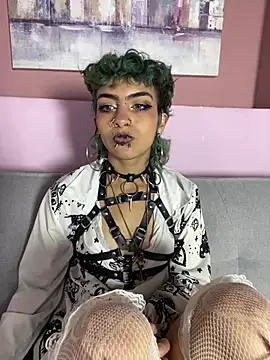 Rithsy_Core live cam on StripChat