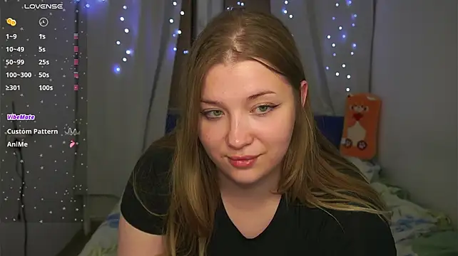 CuteSharloti live cam on StripChat